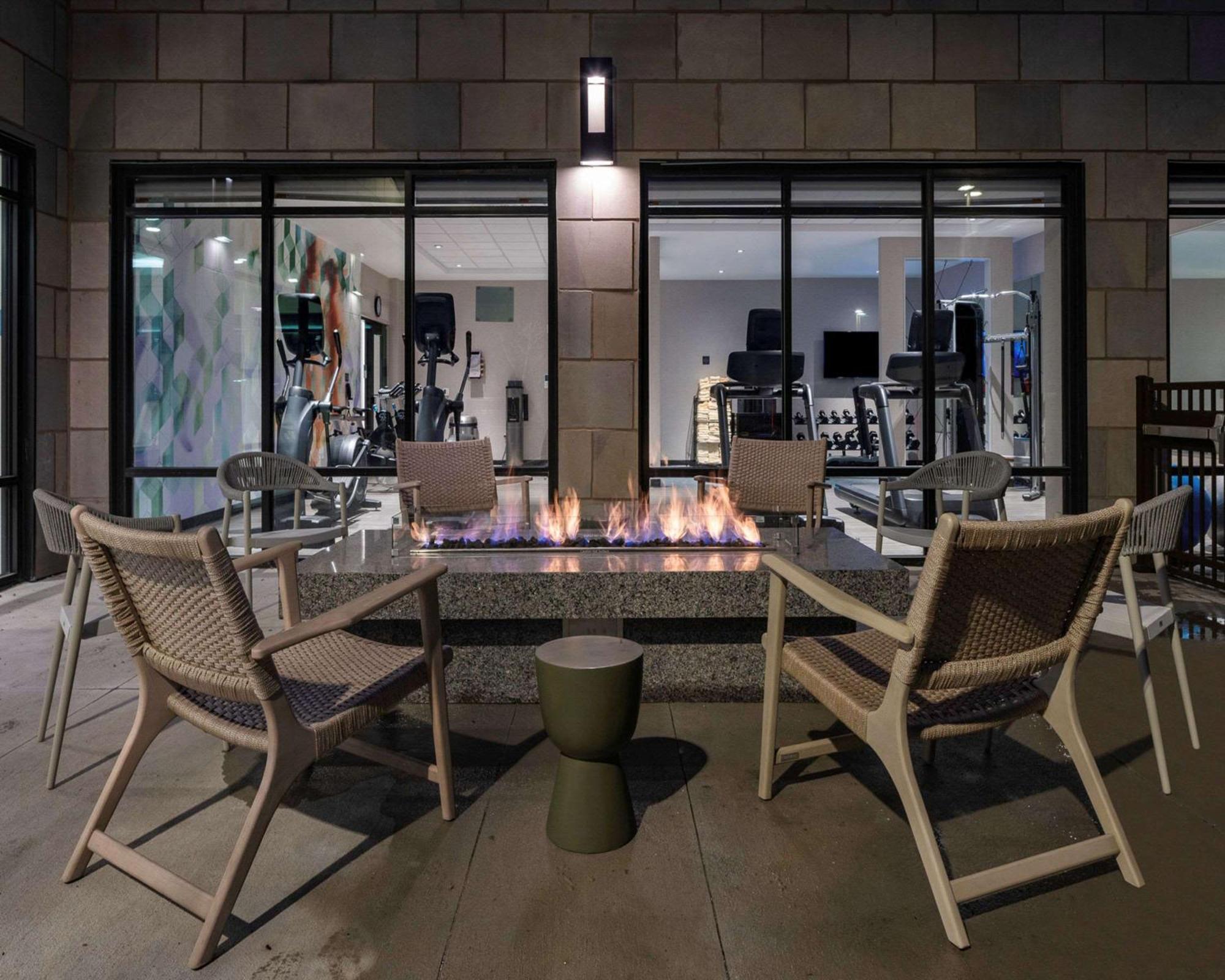 Hyatt Place Allentown - Lehigh Valley ภายนอก รูปภาพ